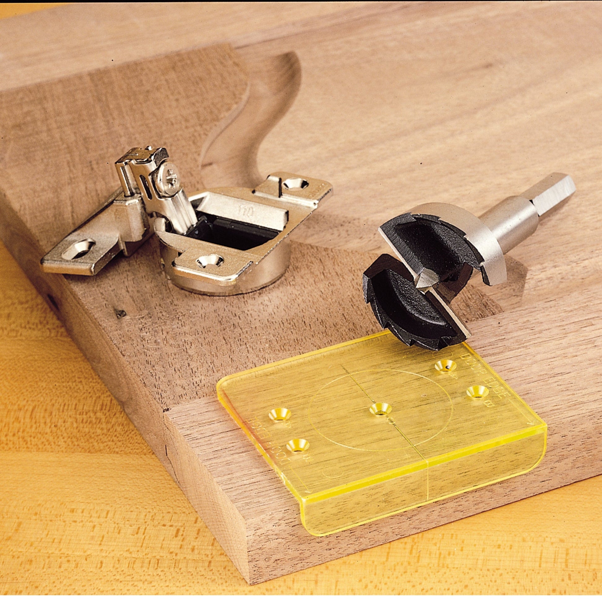 DrillRite 35mm Concealed Hinge Jig And Bit alt 0