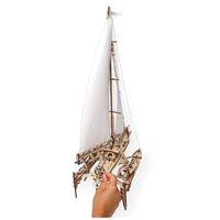 Trimaran Merihobus Sailboat Model Kit alt 0