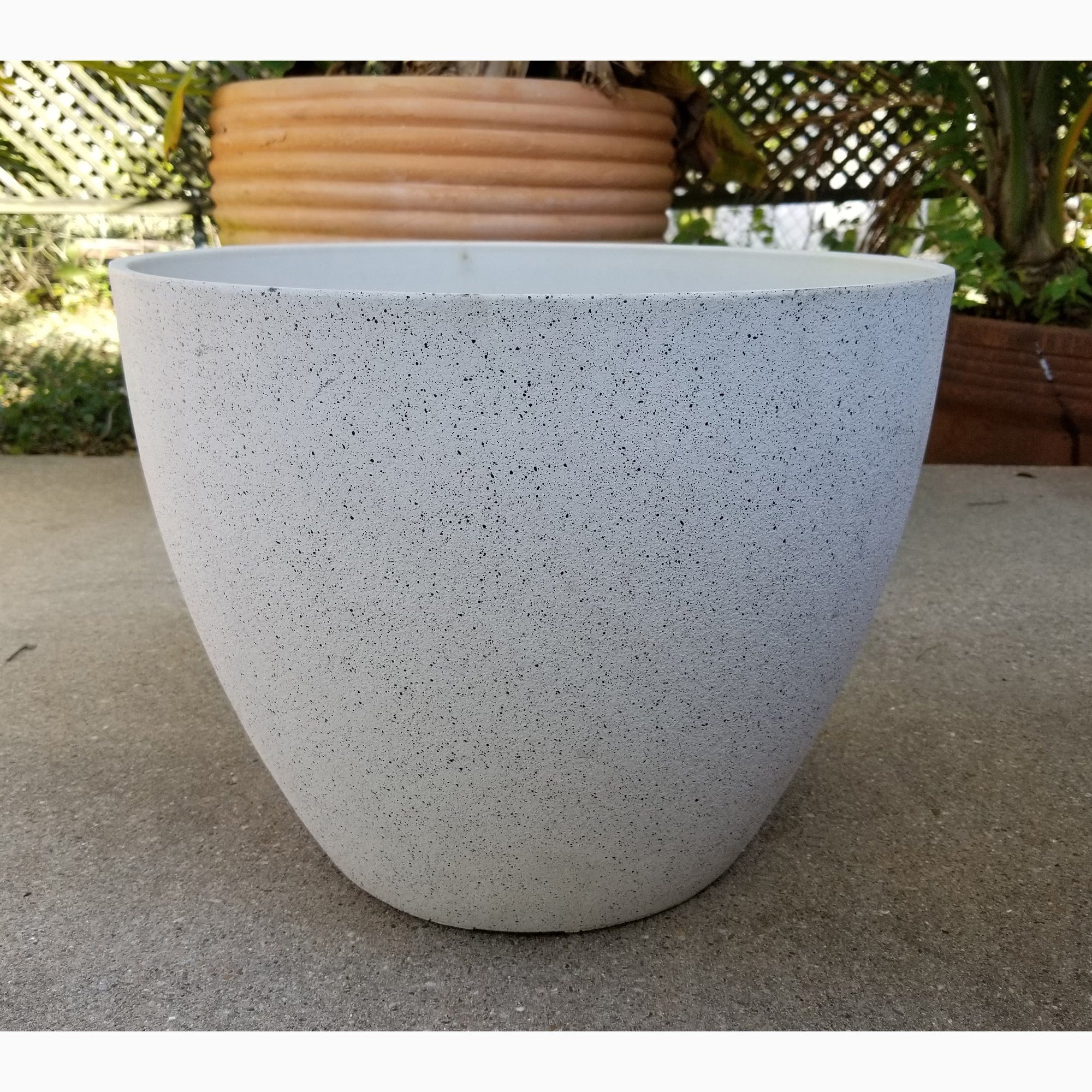 Round Spackled Planter Large White alt 0