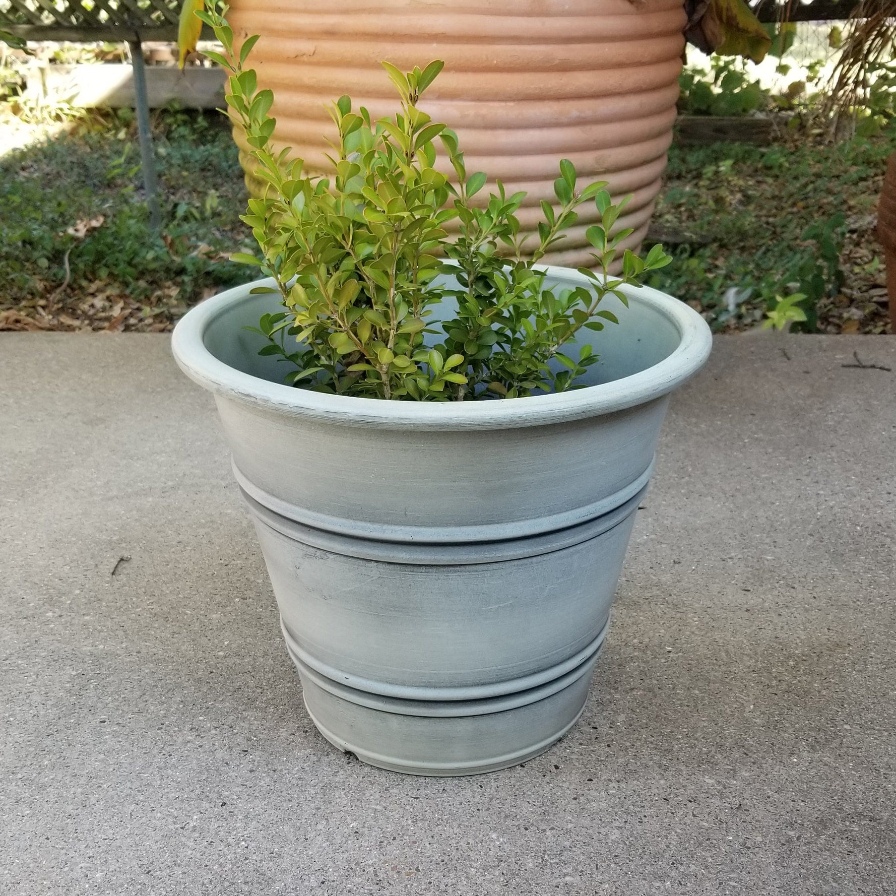 Round Planter Set Medium Washed Sandstone Set of 2 alt 0