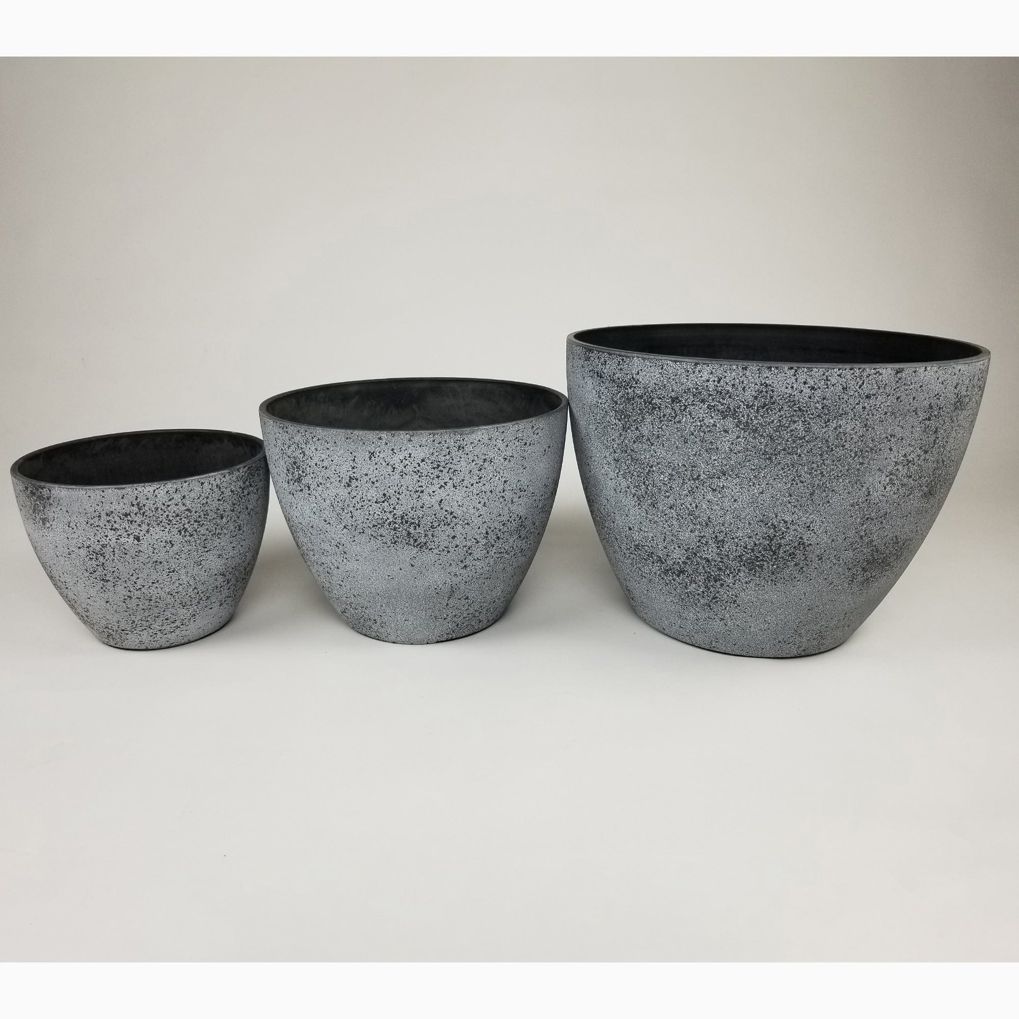 Round Spackled Nested Planter Set Gray Set of 3 alt 0