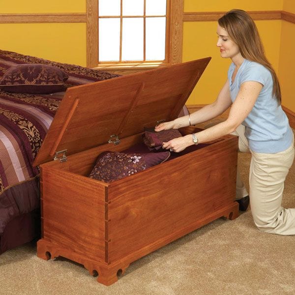 Woodworking Project Paper Plan to Build Blanket Chest alt 0