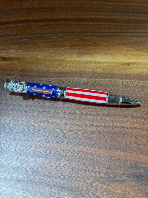 539_patriotic_pen.jpg